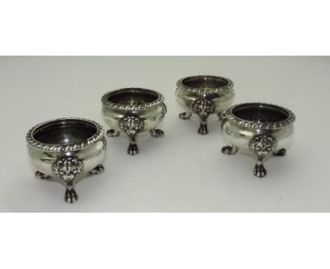 By Paul Storr

A very good matching set of four heavy late Georgian English silver Salts, by Paul Storr, with gadroon rims an