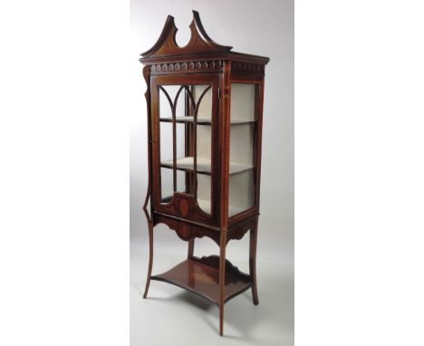 A very attractive Edwardian inlaid and crossbanded mahogany Display Cabinet, in the style of Edwards & Roberts, with broken p