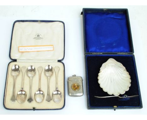 MAPPIN & WEBB; a cased set of six George V hallmarked silver coffee spoons with trefid finials, Birmingham 1926, also a cased