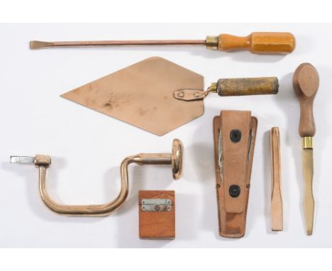 A WWII period non magnetic brace, two non magnetic screwdrivers, a trowel and chisel:, the brace dated '1941', also together 