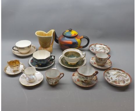 Mixed lot: tea cups and saucers to include an Aynsley cup with circular design, a Royal Doulton hexagonal parakeet decorated 