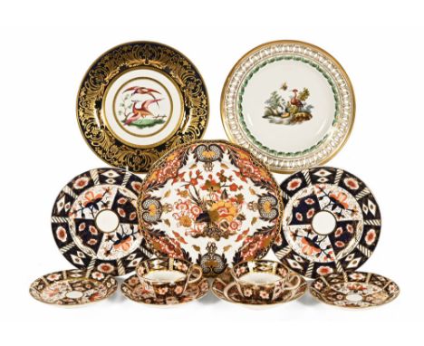 A collection of Royal Crown Derby, comprising of 2 teacups, 4 saucers, 2 side plates and 1 dinner plate, part set, together w