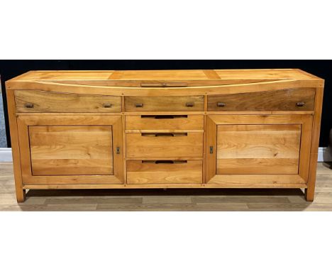 A contemporary sideboard, Grand Buffet 2 Portes Horizon, 83cm high, 200cm wide, 50cm deep