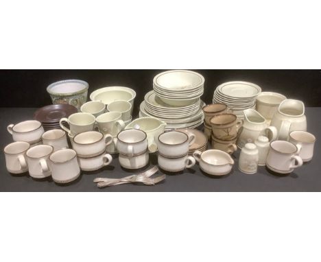 Denby - four Savoy pattern cups and saucers; others tableware, planter;  Royal Doulton Florinda pattern dinner service etc qt
