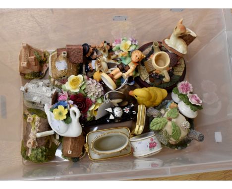 A Hummel figure of boy with toys, (Goebel), Lillyput Lane cottages, Aynsley and Hornsea bud vase (fawn) etc (1 box)