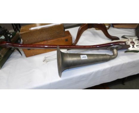 A rare Stroviols concert model phonofiddle with boe, British manufacture, serial number 677708.