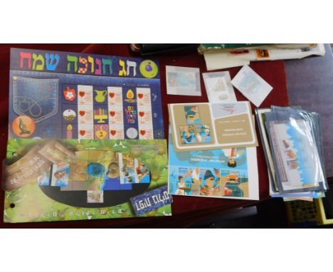 Israel 1968-2015 collection of u/m miniature sheets, greetings, souvenir sheetlet and some 2002 and 2015 issues with attached