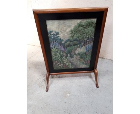  Sale Item:    TAPESTRY FIRE SCREEN   Vat Status:   No Vat   Buyers Premium:  This lot is subject to a Buyers Premium of 15% 