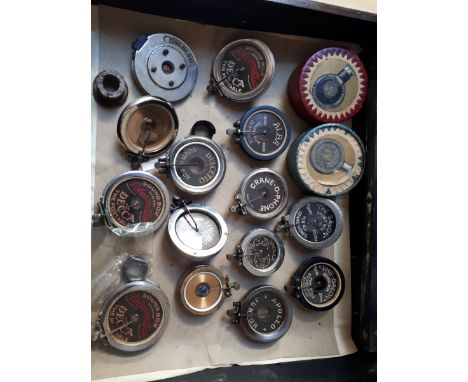  Sale Item:    SELECTION OF GRAMOPHONE NEEDLE HOLDERS (AF)  Vat Status:   No Vat   Buyers Premium:  This lot is subject to a 