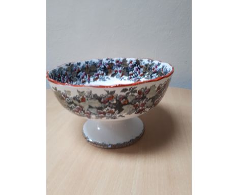  Sale Item:    CLYDE POTTERY GLASGOW BOWL   Vat Status:   No Vat   Buyers Premium:  This lot is subject to a Buyers Premium o