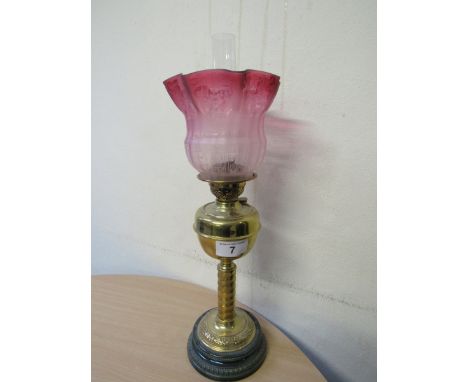  Sale Item:    BRASS COLUMN LAMP WITH CRANBERRY SHADE (AF)  Vat Status:   No Vat   Buyers Premium:  This lot is subject to a 