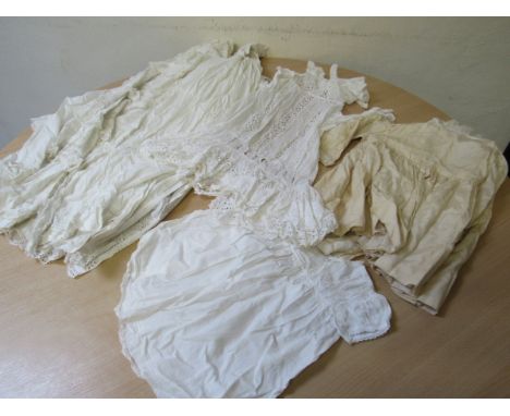  Sale Item:    VARIOUS CHRISTENING GOWNS & CLOTHING (AF)  Vat Status:   No Vat   Buyers Premium:  This lot is subject to a Bu