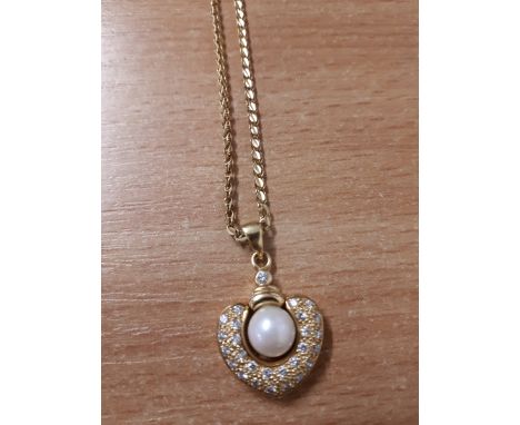  Sale Item:    GOLD PENDANT WITH HEART SETTING   Vat Status:   No Vat   Buyers Premium:  This lot is subject to a Buyers Prem