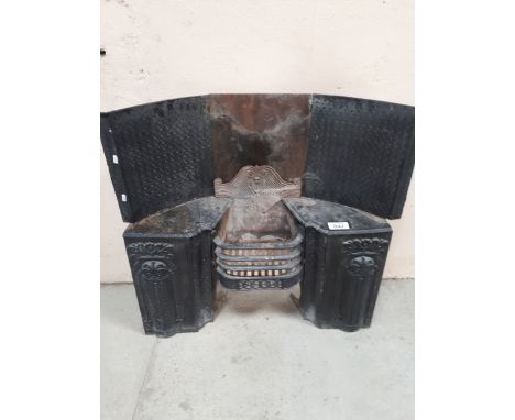  Sale Item:    GEORGIAN FIRE GRATE (AF)   Vat Status:   No Vat   Buyers Premium:  This lot is subject to a Buyers Premium of 