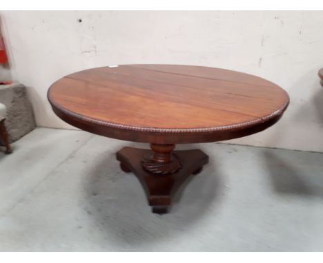  Sale Item:    MAHOGANY BREAKFAST TABLE (AF)   Vat Status:   No Vat   Buyers Premium:  This lot is subject to a Buyers Premiu