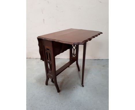  Sale Item:    MAHOGANY ART NOUVEAU SUTHERLAND TABLE (AF)  Vat Status:   No Vat   Buyers Premium:  This lot is subject to a B
