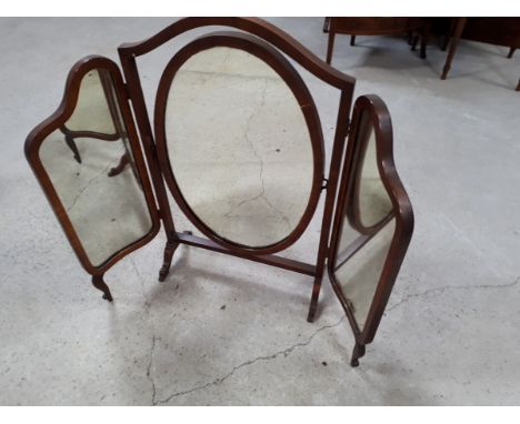  Sale Item:    MAHOGANY TRIPLE DRESSING MIRROR   Vat Status:   No Vat   Buyers Premium:  This lot is subject to a Buyers Prem