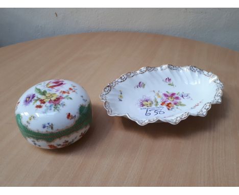  Sale Item:    FLORAL LIDDED BOWL & CAKE PLATE   Vat Status:   No Vat   Buyers Premium:  This lot is subject to a Buyers Prem