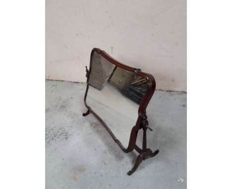  Sale Item:    VICTORIAN MAHOGANY DRESSING MIRROR  Vat Status:   No Vat   Buyers Premium:  This lot is subject to a Buyers Pr