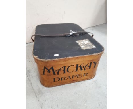  Sale Item:    MACKAY DRAPER ADVERTISING BOX   Vat Status:   No Vat   Buyers Premium:  This lot is subject to a Buyers Premiu