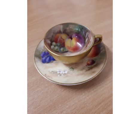  Sale Item:    ROYAL WORCESTER CABINET CUP & SAUCER  Vat Status:   No Vat   Buyers Premium:  This lot is subject to a Buyers 