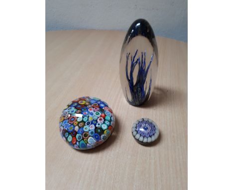  Sale Item:    3 ART GLASS PAPERWEIGHTS   Vat Status:   No Vat   Buyers Premium:  This lot is subject to a Buyers Premium of 