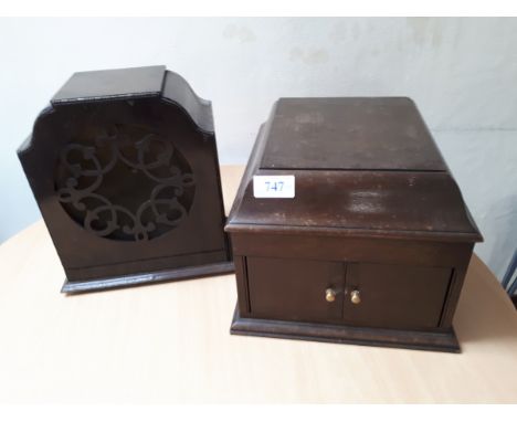  Sale Item:    HMV GRAMAPHONE CASE & GECOPHONE SPEAKER CASE  Vat Status:   No Vat   Buyers Premium:  This lot is subject to a