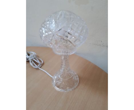  Sale Item:    CUT GLASS MUSHROOM LAMP (AF)   Vat Status:   No Vat   Buyers Premium:  This lot is subject to a Buyers Premium