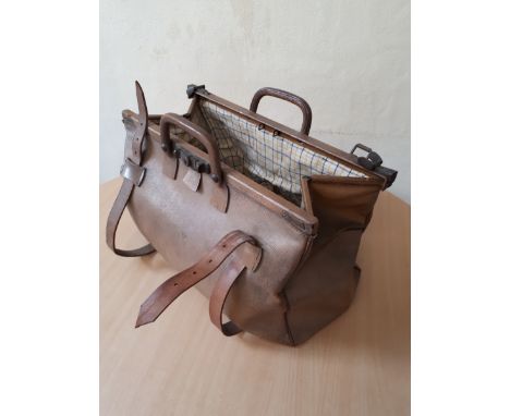  Sale Item:    LEATHER GLADSTONE BAG INITIALS JMM (AF)  Vat Status:   No Vat   Buyers Premium:  This lot is subject to a Buye