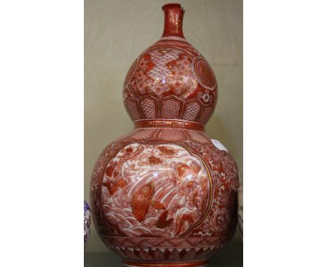 Japanese gourd vase, red decorated, (af) a pair of small enamel vases and a modern Japanese pottery and a quantity of mixed c