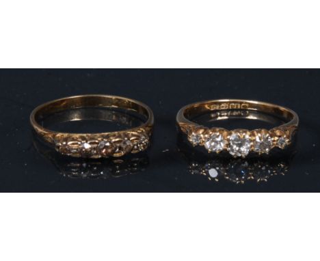 Rings - a diamond quintet line ring, linear inset with five graduated old cut diamonds, total estimated diamond weight approx