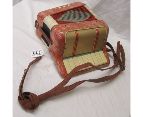 Small accordion
