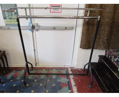 Clothes rail with hat shelf
