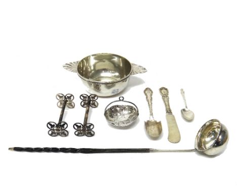 Foreign wares, including a twin handled circular bowl, detailed 0,800, a pair of knife rests, detailed Sterling, a toddy ladl