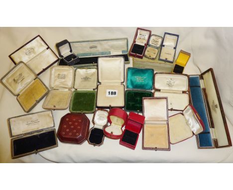Collection of vintage and antique ring and other jewellery boxes/cases