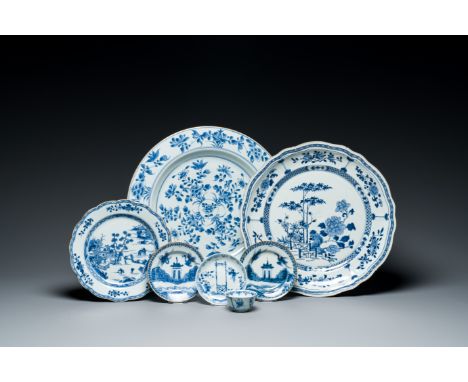 Full title: Seven pieces of Chinese blue and white porcelain, Kangxi/QianlongDescription:Dia.: 38,5 cm (the largest dish)Dia.