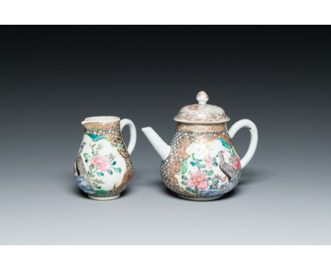 Full title: A Chinese famille rose 'pheasants' teapot and milk jug, YongzhengDescription:L.: 15 cm - H.: 12,5 cm (the teapot)