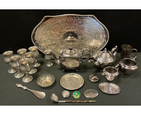 Silver and Plated ware - Pin tray, Edward VII, 1924, Birmingham; Victorian silver metal and twisted bovine horn toddy ladle; 