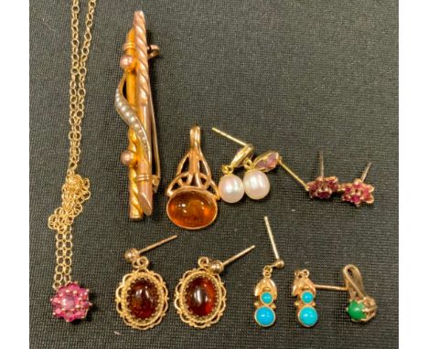 Jewellery - a Victorian seed pearl and indistinctly marked gold coloured metal bar brooch;  a pair of 9ct gold mounted turquo