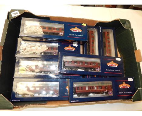 BACHMANN 9 BOXED MK1 COACHES BR MAROON