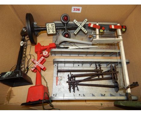 BOX OD MARX SUNDRY ACCESSORIES ETC