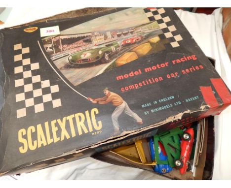 SCALEXTRIC SET CM 33 IN FAIR BOXED CONDITION