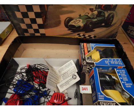 SCALEXTRIC SET NO 32 EMPTY BOX PLUS VARIOUS OLDER HAND CONTROLLERS A262 X2 ETC