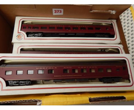 BACHMANN : 6 BOXED NORTH & WESTERN AMERICAN COACHES