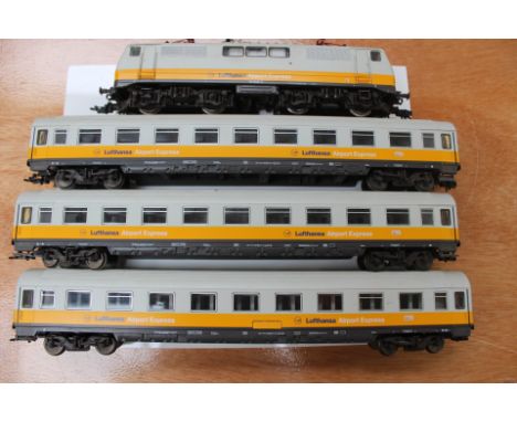 Fleischmann HO unboxed Lufthansa Airport Express set.