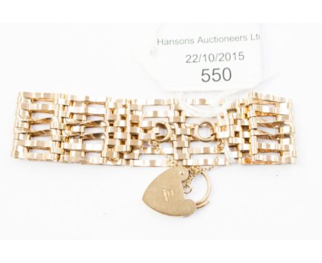 A 9 ct gate bracelet, approximately 14 grams.