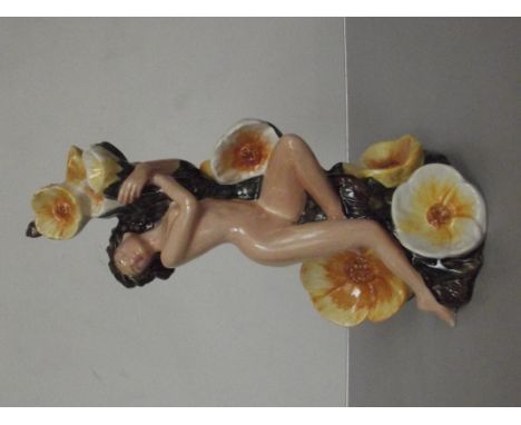 Carltonware figure, Carltonware girl