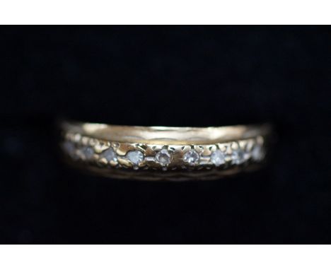 9ct Gold &amp; diamond ring Size N 