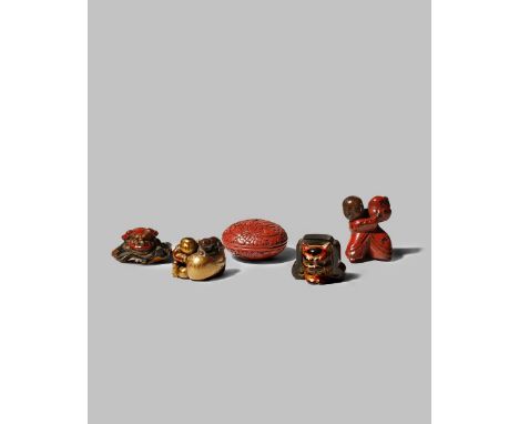 FIVE JAPANESE LACQUER NETSUKE MEIJI 1868-1912 Variously modelled as a manju with chrysanthemum and other flowerheads, a shish