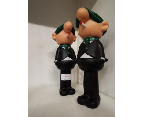 A pair of vintage moulded plastic 'Andy Capp' figures 